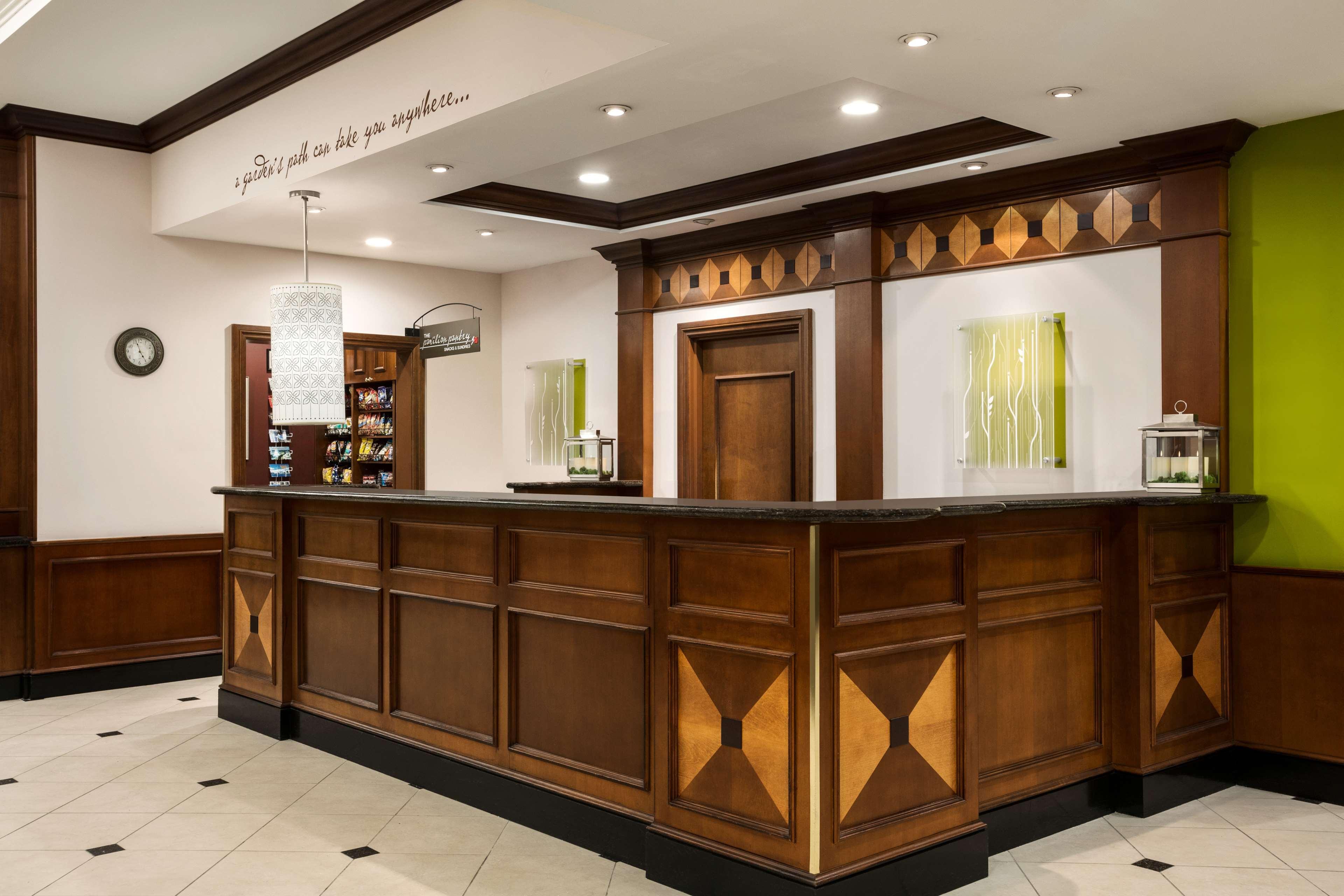 Hilton Garden Inn Toronto/ווהוגן מראה חיצוני תמונה
