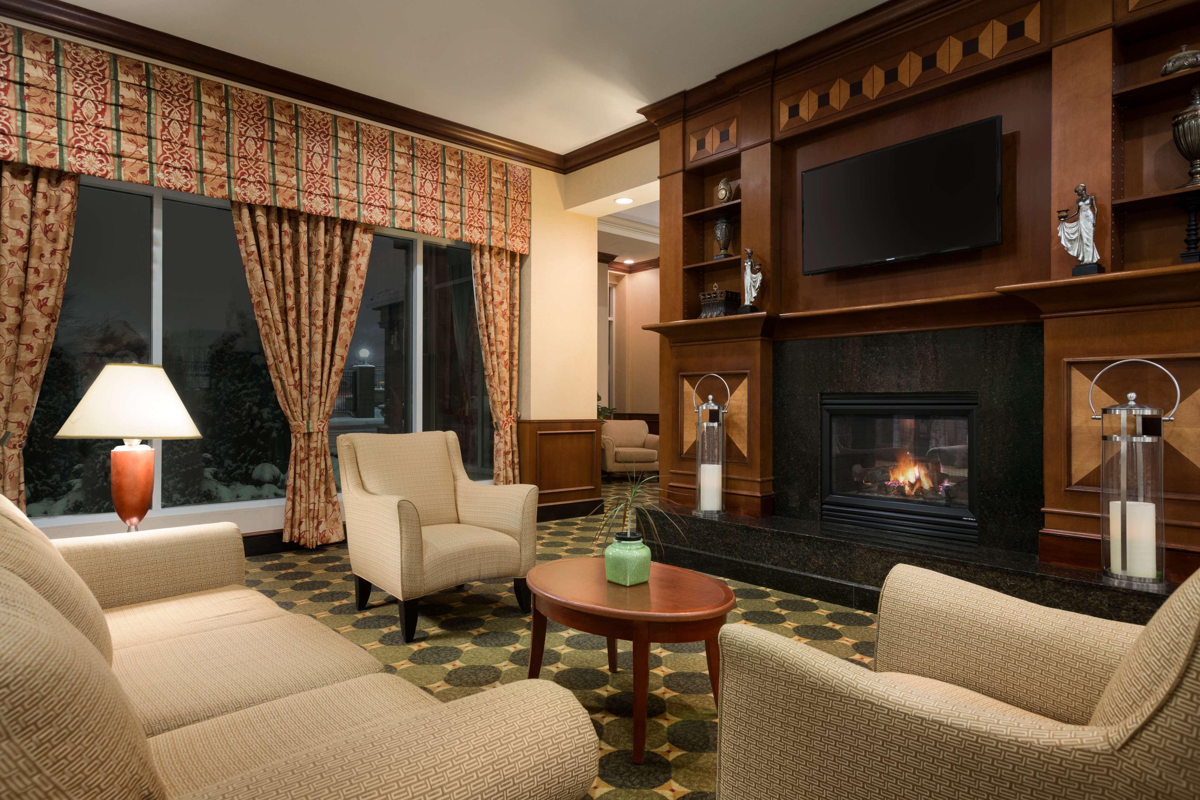 Hilton Garden Inn Toronto/ווהוגן מראה חיצוני תמונה