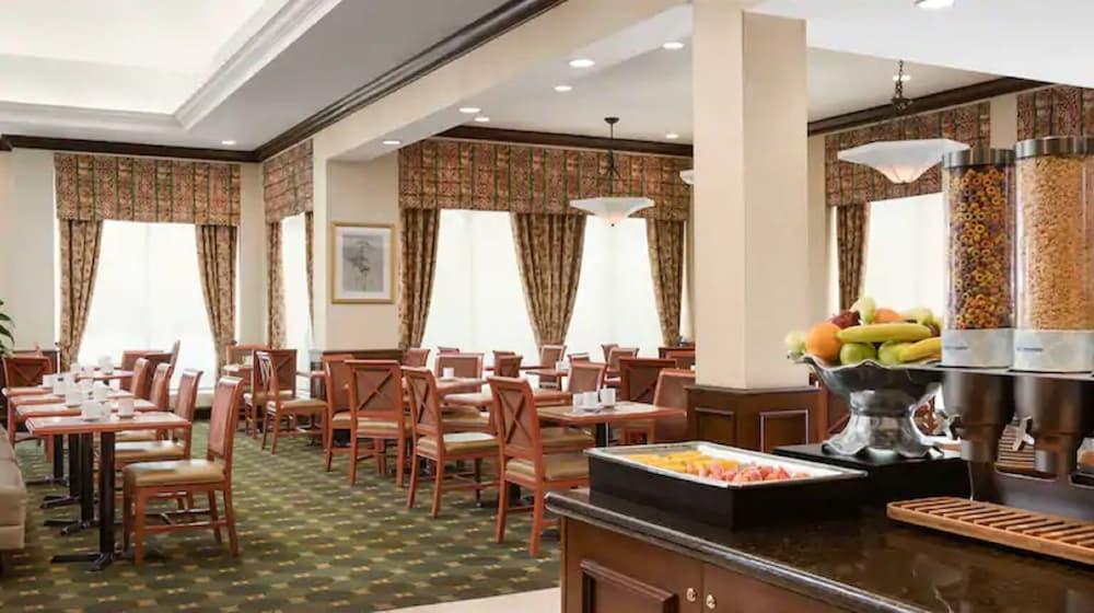 Hilton Garden Inn Toronto/ווהוגן מראה חיצוני תמונה