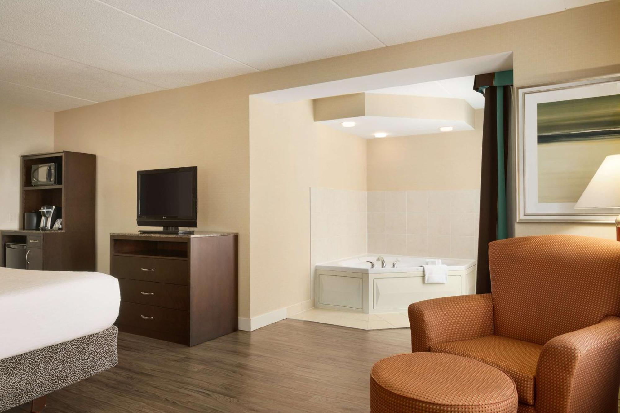 Hilton Garden Inn Toronto/ווהוגן מראה חיצוני תמונה