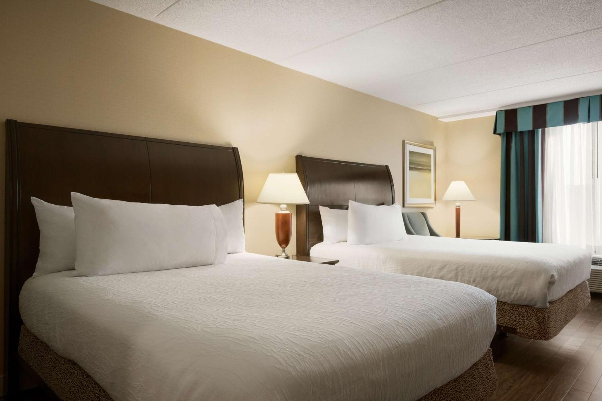 Hilton Garden Inn Toronto/ווהוגן מראה חיצוני תמונה