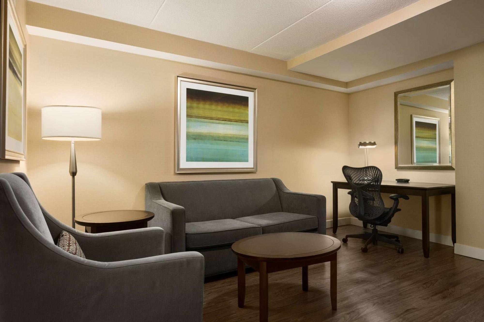 Hilton Garden Inn Toronto/ווהוגן מראה חיצוני תמונה