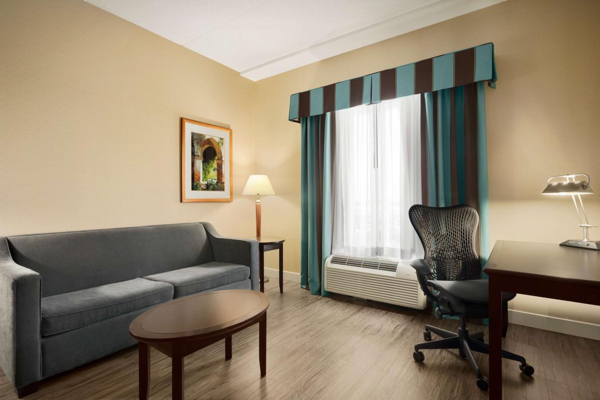 Hilton Garden Inn Toronto/ווהוגן מראה חיצוני תמונה