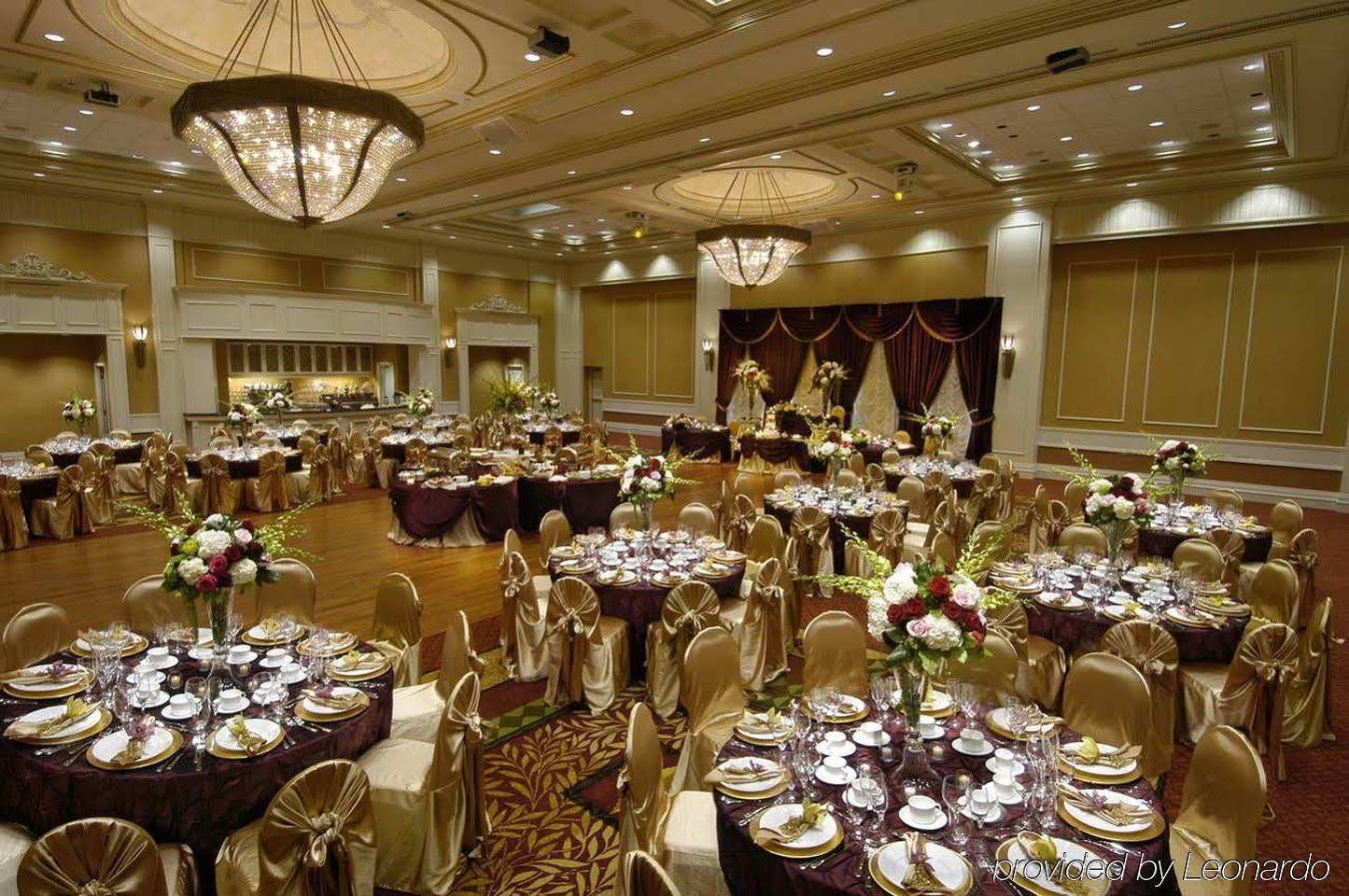 Hilton Garden Inn Toronto/ווהוגן מראה חיצוני תמונה